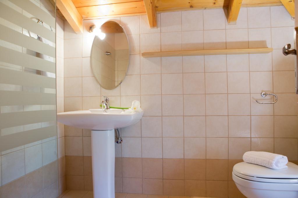 Aelia Villa Sivota  Bilik gambar