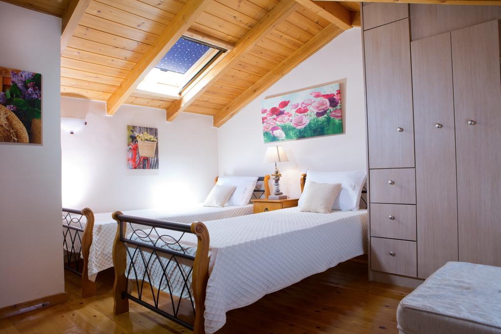 Aelia Villa Sivota  Bilik gambar
